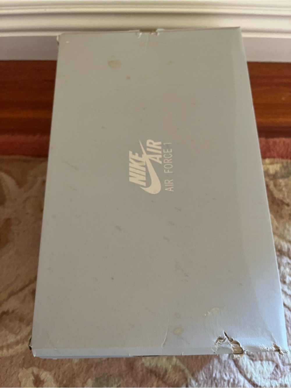 Nike Wmns Air Force 1 '07 'White Green Glow' Size 9 - New in Box - Picture 5 of 6